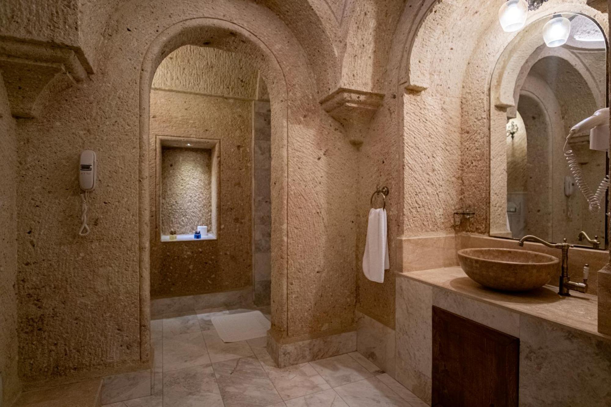 Kemerhan Cave Suites 어굽 외부 사진